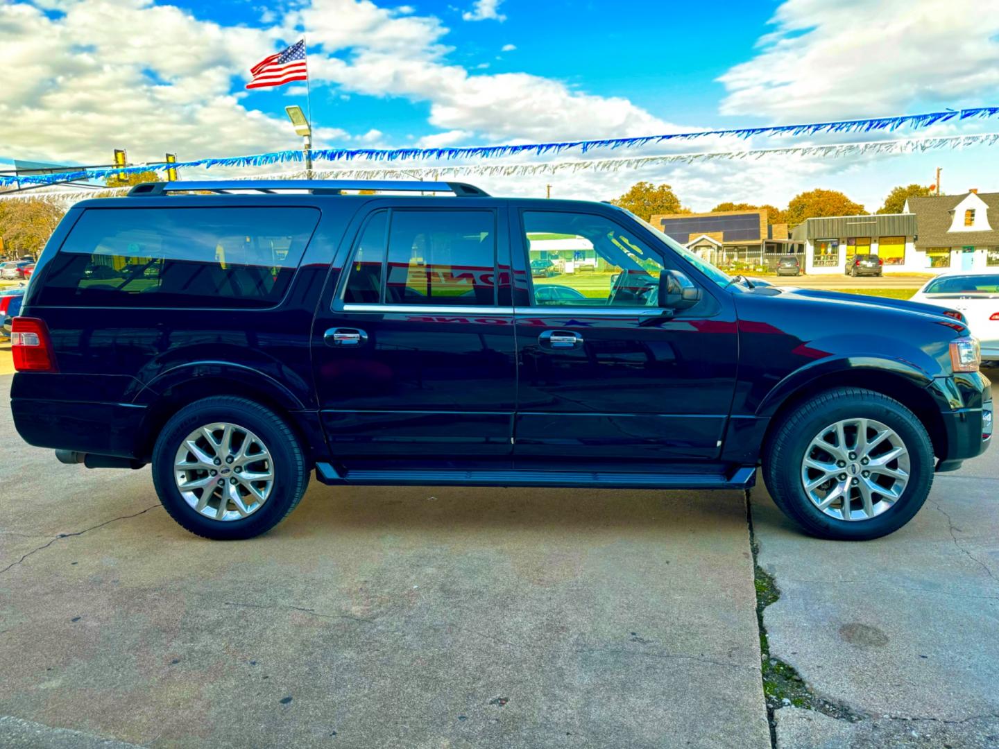 2017 BLACK FORD EXPEDITION EL LIMITE (1FMJK1KT0HE) , located at 5900 E. Lancaster Ave., Fort Worth, TX, 76112, (817) 457-5456, 0.000000, 0.000000 - This is a 2017 FORD EXPEDITION EL LIMITE 4 DOOR SUV that is in excellent condition. There are no dents or scratches. The interior is clean with no rips or tears or stains. All power windows, door locks and seats. Ice cold AC for those hot Texas summer days. It is equipped with a CD player, AM/FM rad - Photo#7